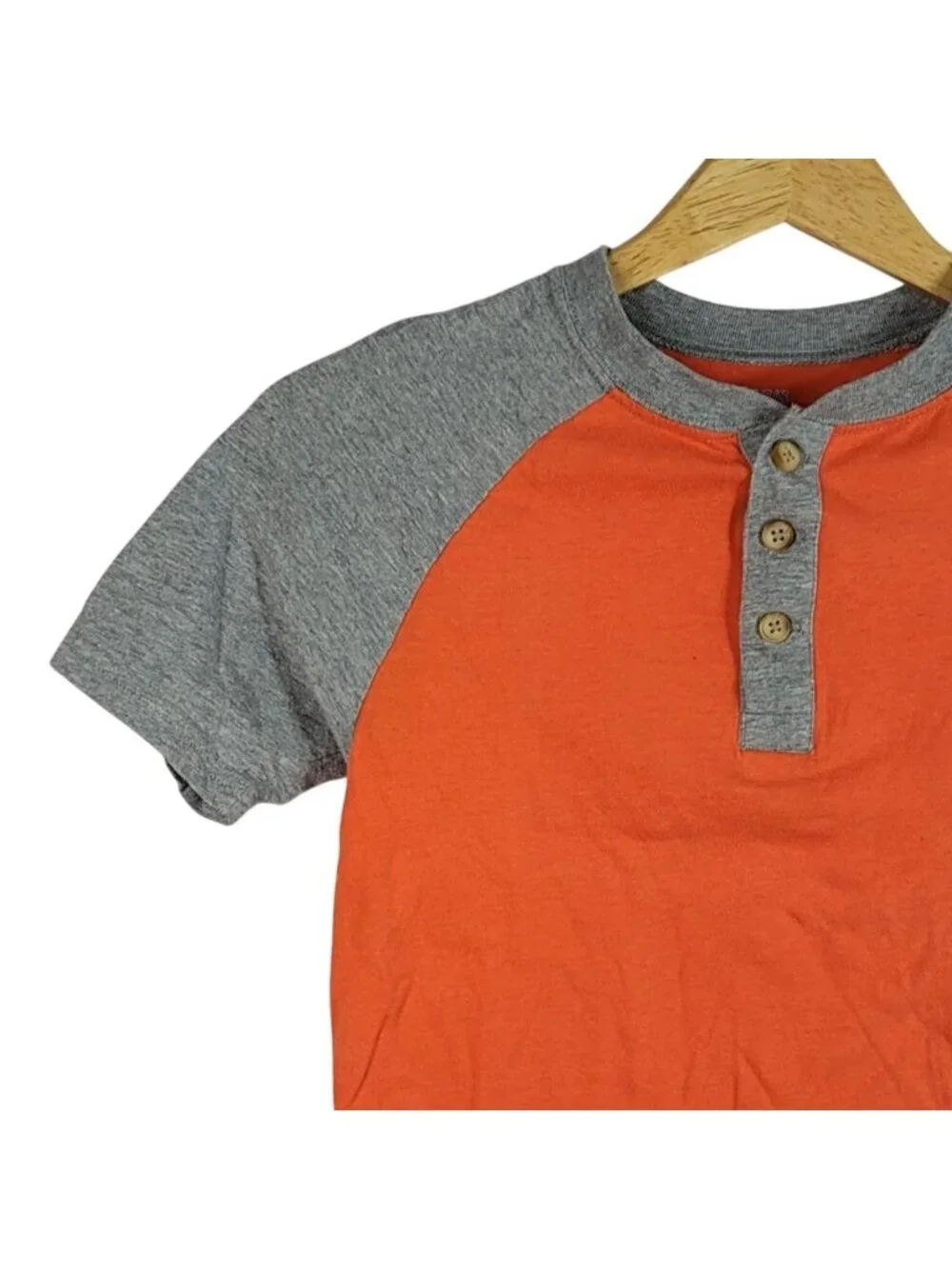 Children's Place Boys Henley Shirt Orange Gray SZ 7 Medium Short Sleeve Pullover